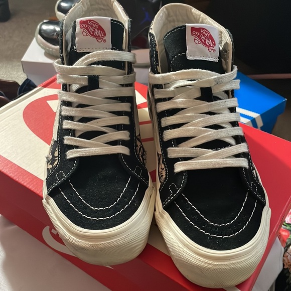 Vans- customized - Picture 2 of 5